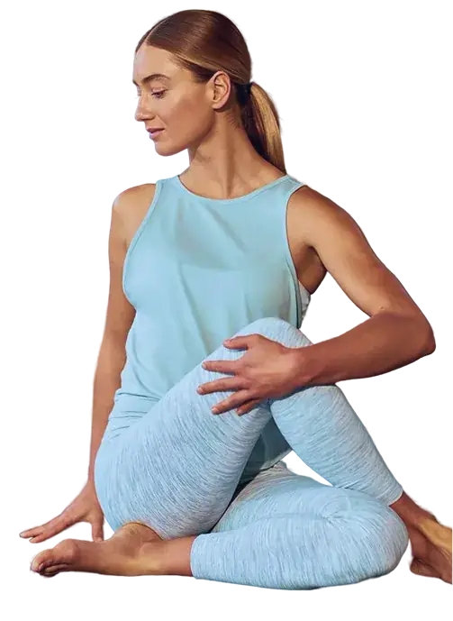 Девушка в позе йоги
